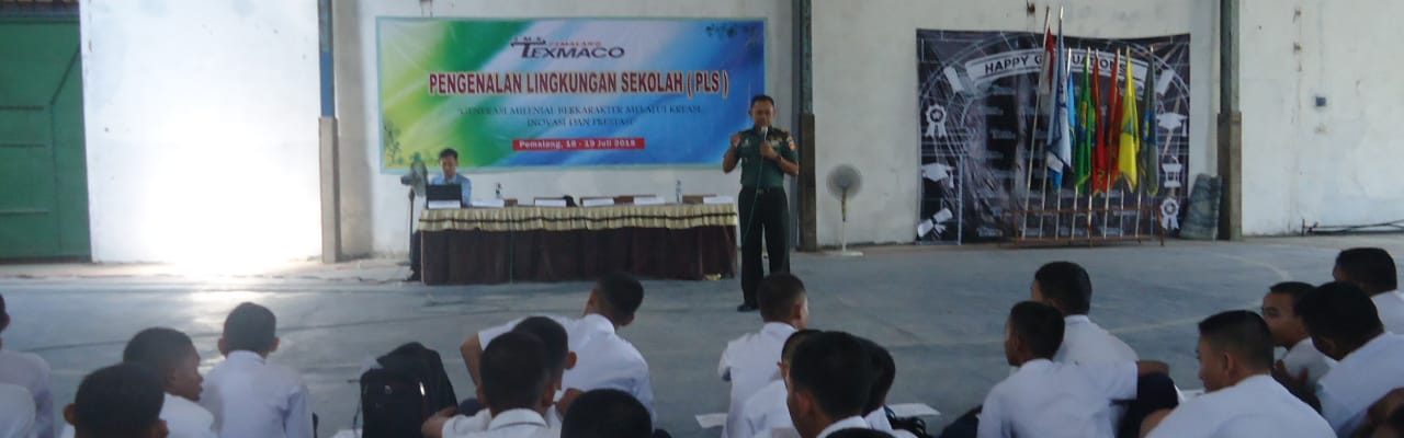 Danramil 01 Pemalang kapten Eko Budiraharjo memberikan Wawasan kebangsaan Kepada siswa SMK Texmaco, Pemalang