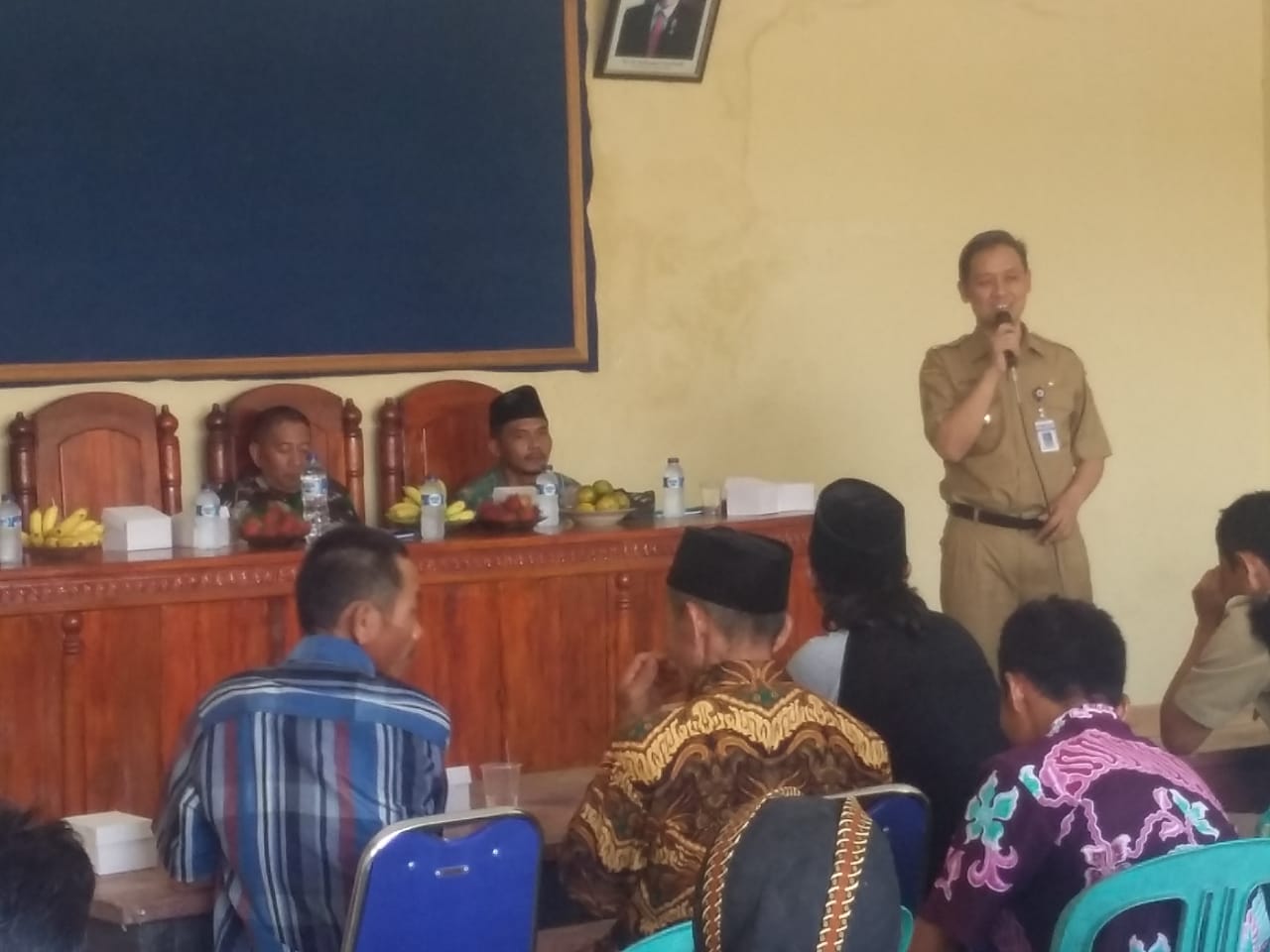 DANRAMIL 09/BANTARBOLANG HADIRI ACARA SERAH TERIMA JABATAN KEPALA DESA SARWODADI KECAMATAN BANTARBOLANG KAB. PEMALANG