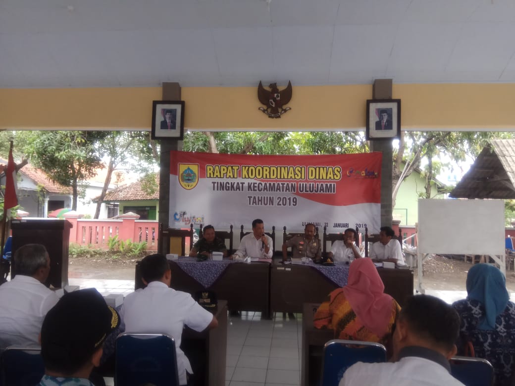 DANRAMIL 05/ULUJAMI HADIRI RAPAT KOORDINASI DINAS TINGKAT KECAMATAN ULUJAMI TAHUN 2019