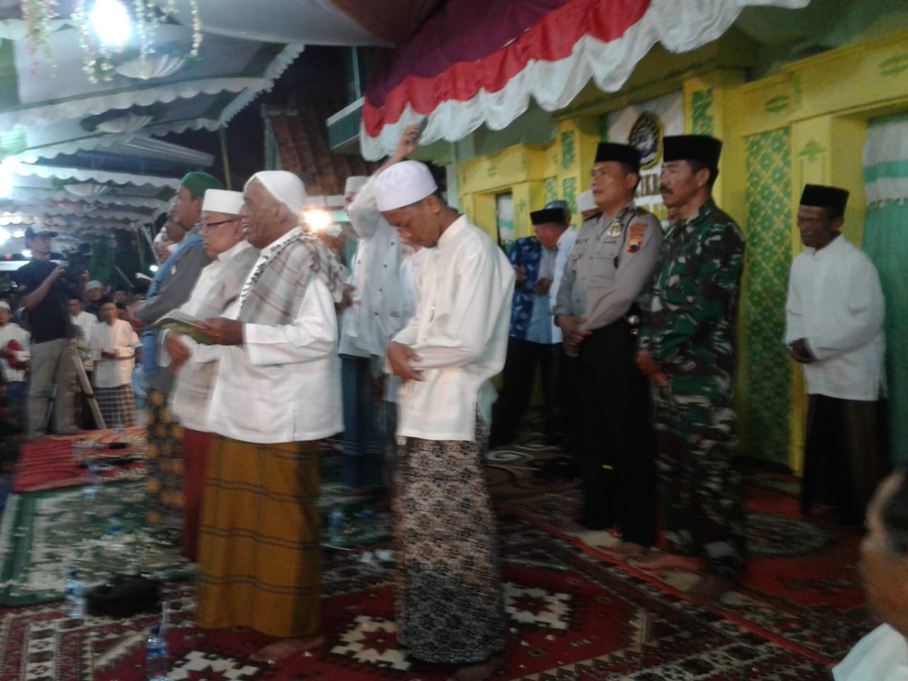 PERINGATAN MAULID NABI MUHAMMAD SAW DENGAN KALIRANDU BERSHOLAWAT