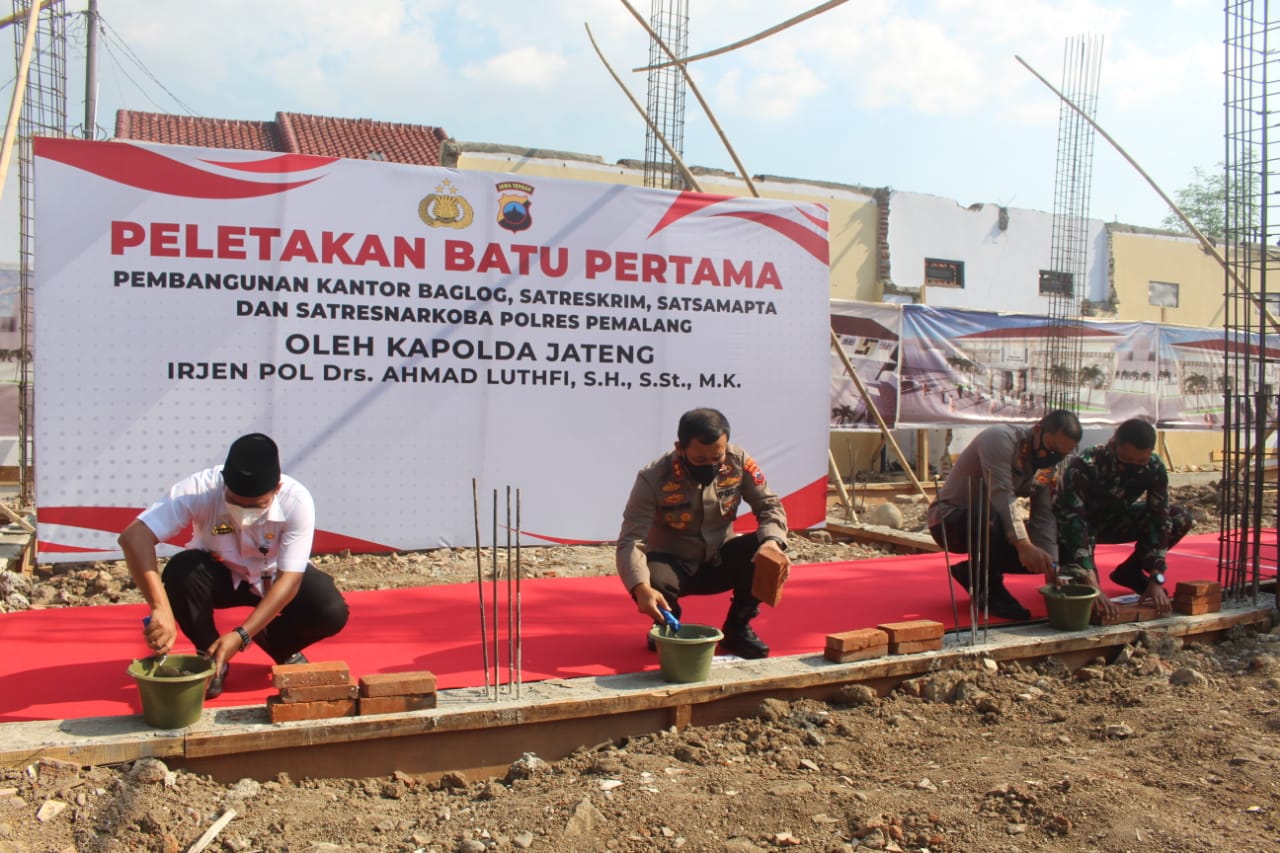 Dandim Hadiri Acara Peletakan Batu Pertama Pembangunan Gedung di Polres Pemalang oleh Kapolda Jateng