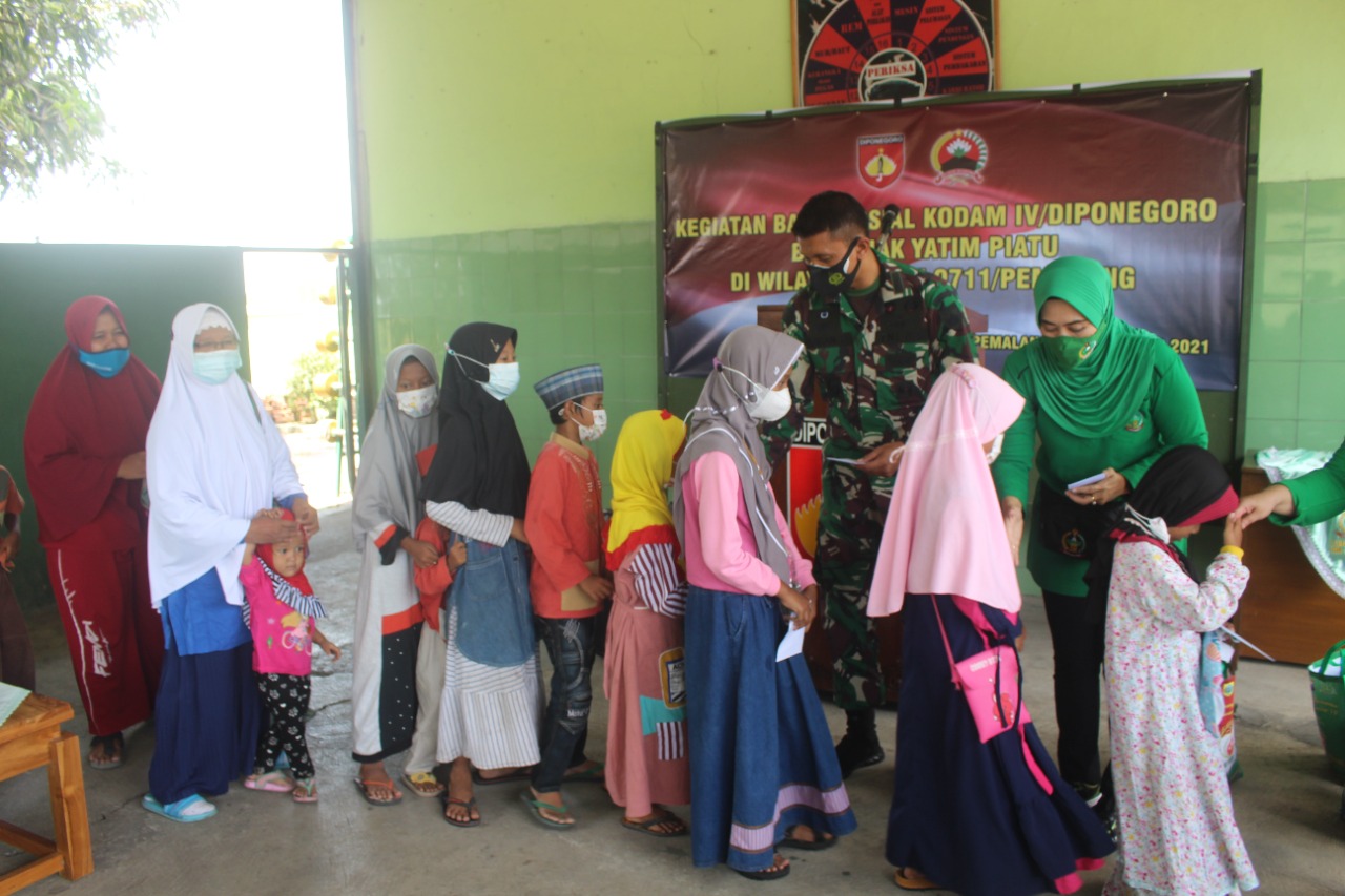 Dandim Pemalang Salurkan Bantuan Untuk Anak-anak Yatim Piatu Korban Covid-19