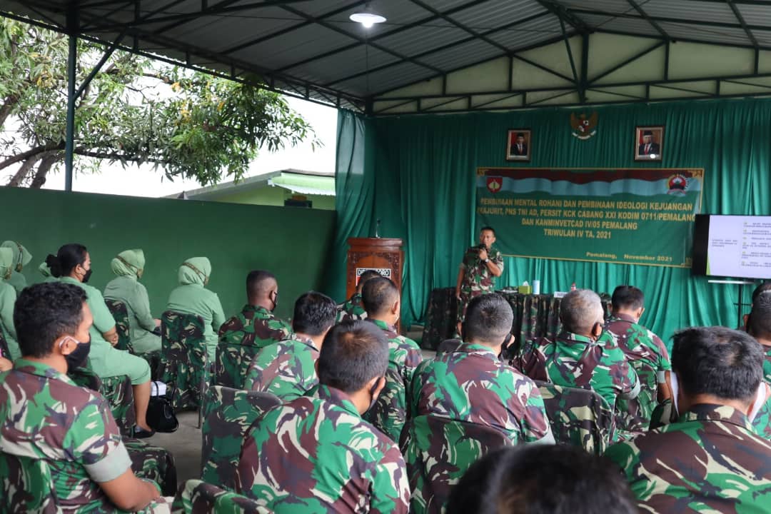 Prajurit, PNS dan Persit Kodim Pemalang Terima  Pembinaan Rohani dan Bintalidjuang