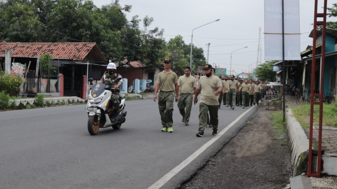 Jaga Imunitas Tubuh Prajurit, Dandim Pemalang Pimpin Jalan Sehat