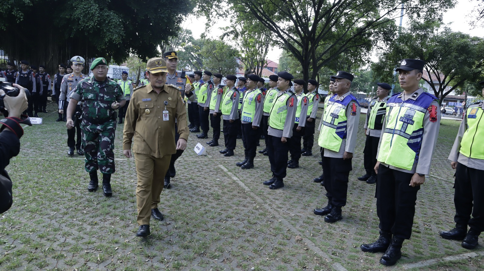 Dandim Pemalang Hadiri Apel Gelar Pasukan Operasi Ketupat Candi 2023