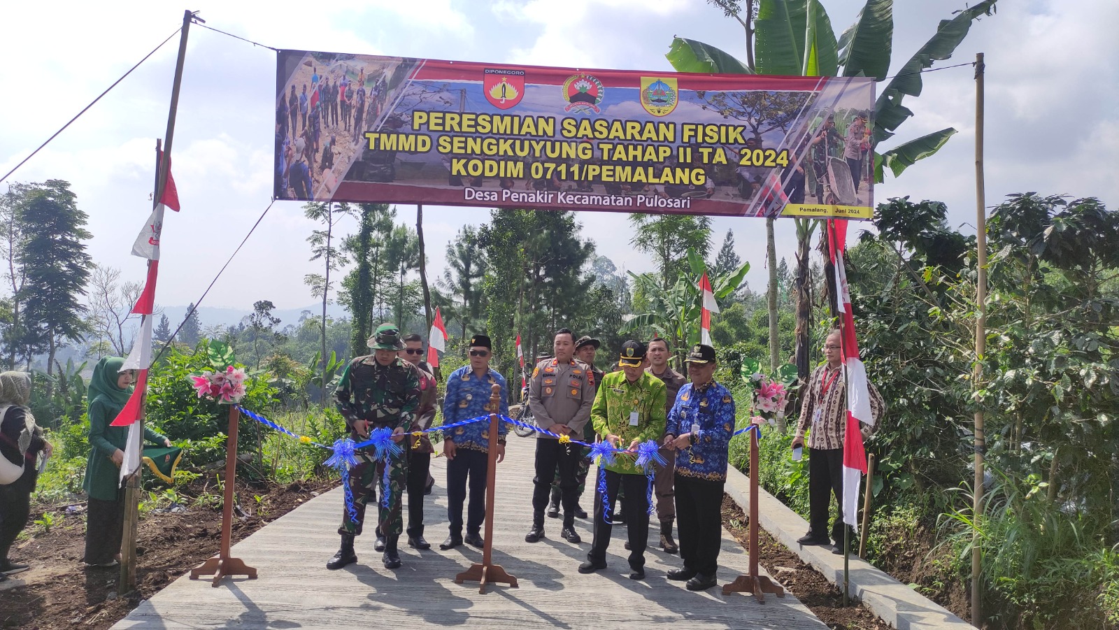 Penutupan TMMD Sengkuyung Tahap II TA. 2024 di Desa Penakir