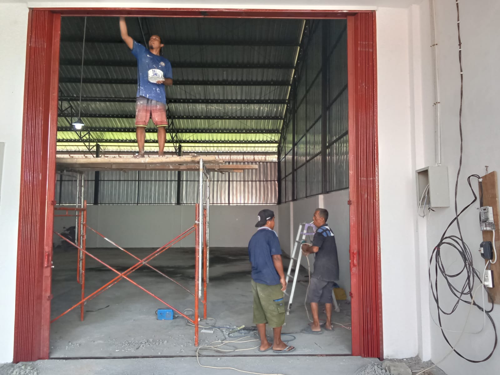 Babinsa Koramil Taman Kodim Pemalang Terus Kawal Pembangunan KDKMP Desa Pener